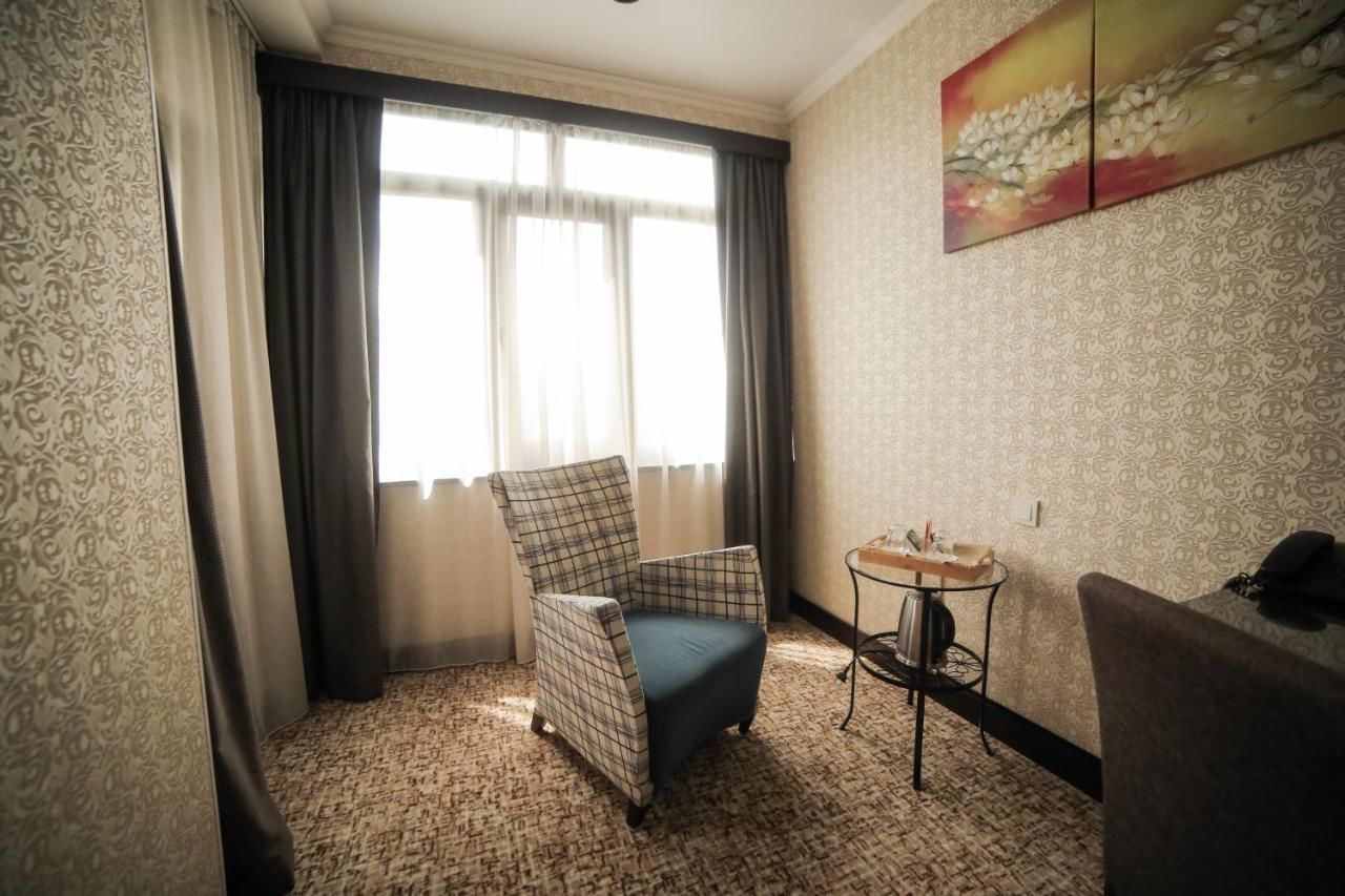 Отель Onyx Hotel Bishkek Бишкек-24