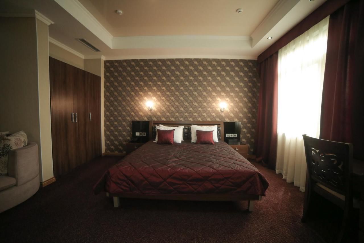 Отель Onyx Hotel Bishkek Бишкек