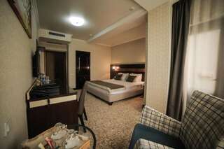Отель Onyx Hotel Bishkek Бишкек Большой двухместный номер с 1 кроватью-3